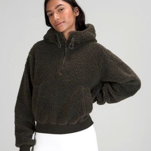 Lululemon Fuzzy Scuba